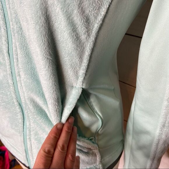 Columbia mint green velour XS long sleeve hoodie - Picture 2 of 9